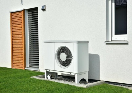 Une pompe &agrave; chaleur air-eau demande un dimensionnement pr&eacute;cis pour chauffer un logement au Havre